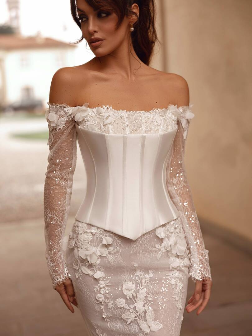 2-Eleanor-Elegant-Floral-Illusion-Long-Sleeve-Wedding-Dress-Trumpet-Chapel-Bridal-Gown-Scoop-Neck-YOUR-MAJESTY