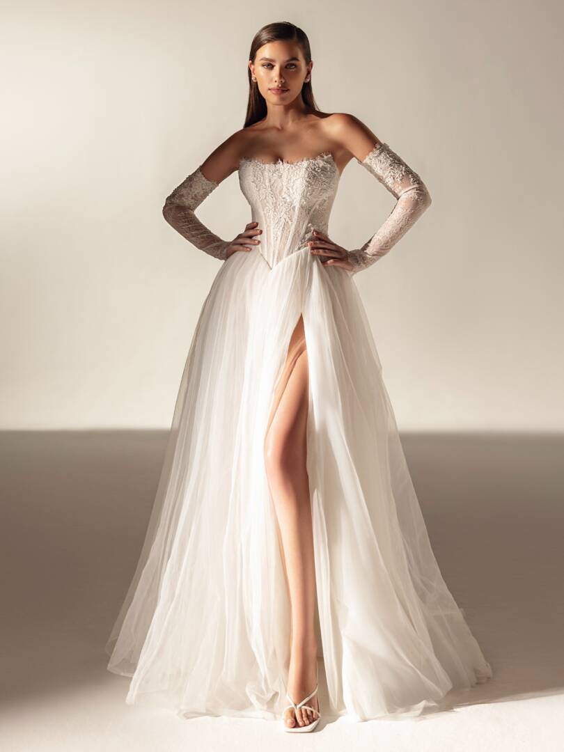 2-LORENCIA-Romantic-Detachable-Sleeve-Wedding-Dress-BallGown-Leg-Slit-Strapless-Neckline-with-Floral-Lace-Appliqué-Bridal-Gown-