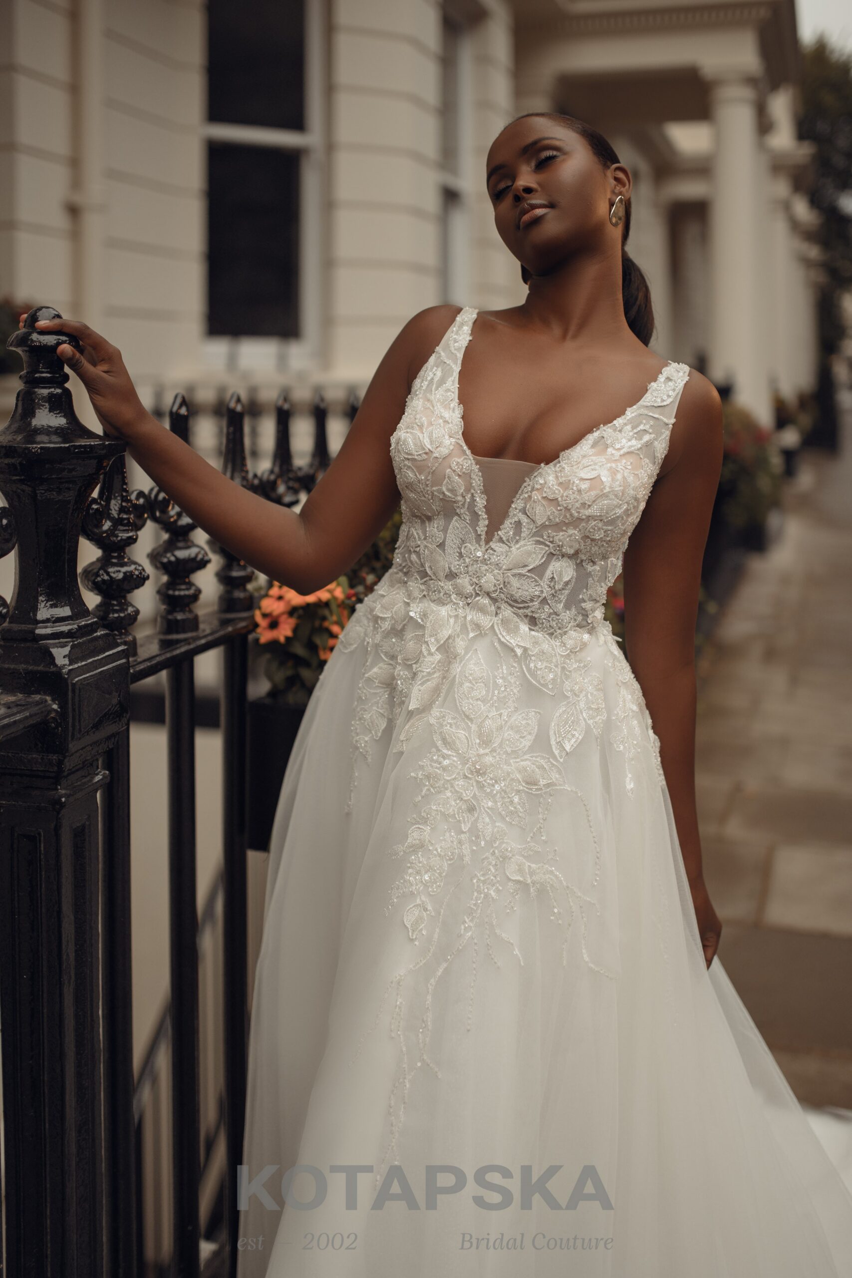LAC2517_1-scaled